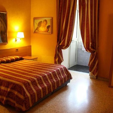 רומא Hotel Milazzo מראה חיצוני תמונה